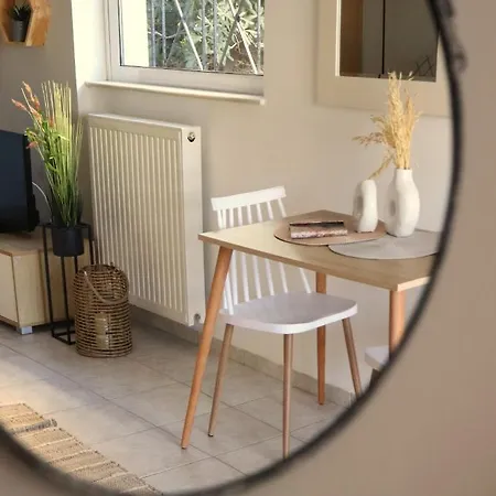 Harmonia Apartment *